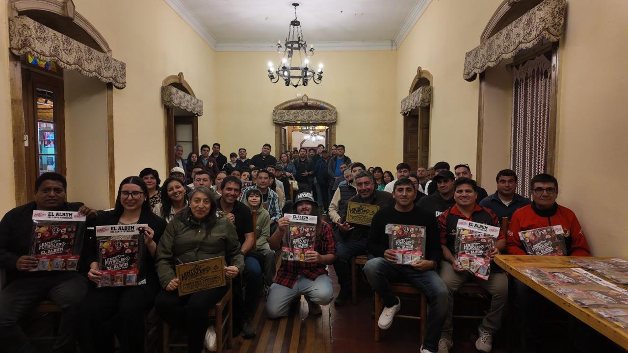 Presentan el primer álbum de fútbol amateur de Vicuña rescatando la memoria de sus clubes