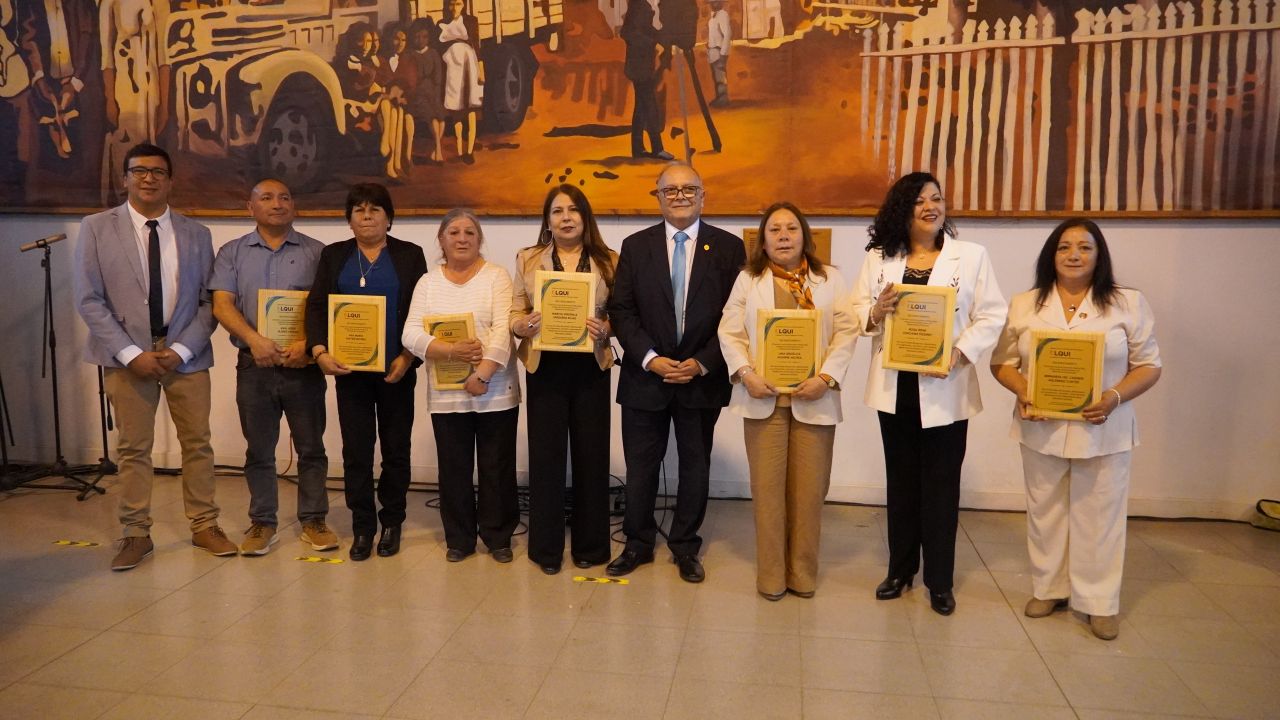 SLEP Elqui y gremios reconocen a funcionarias y funcionarios de la Educación de Paihuano